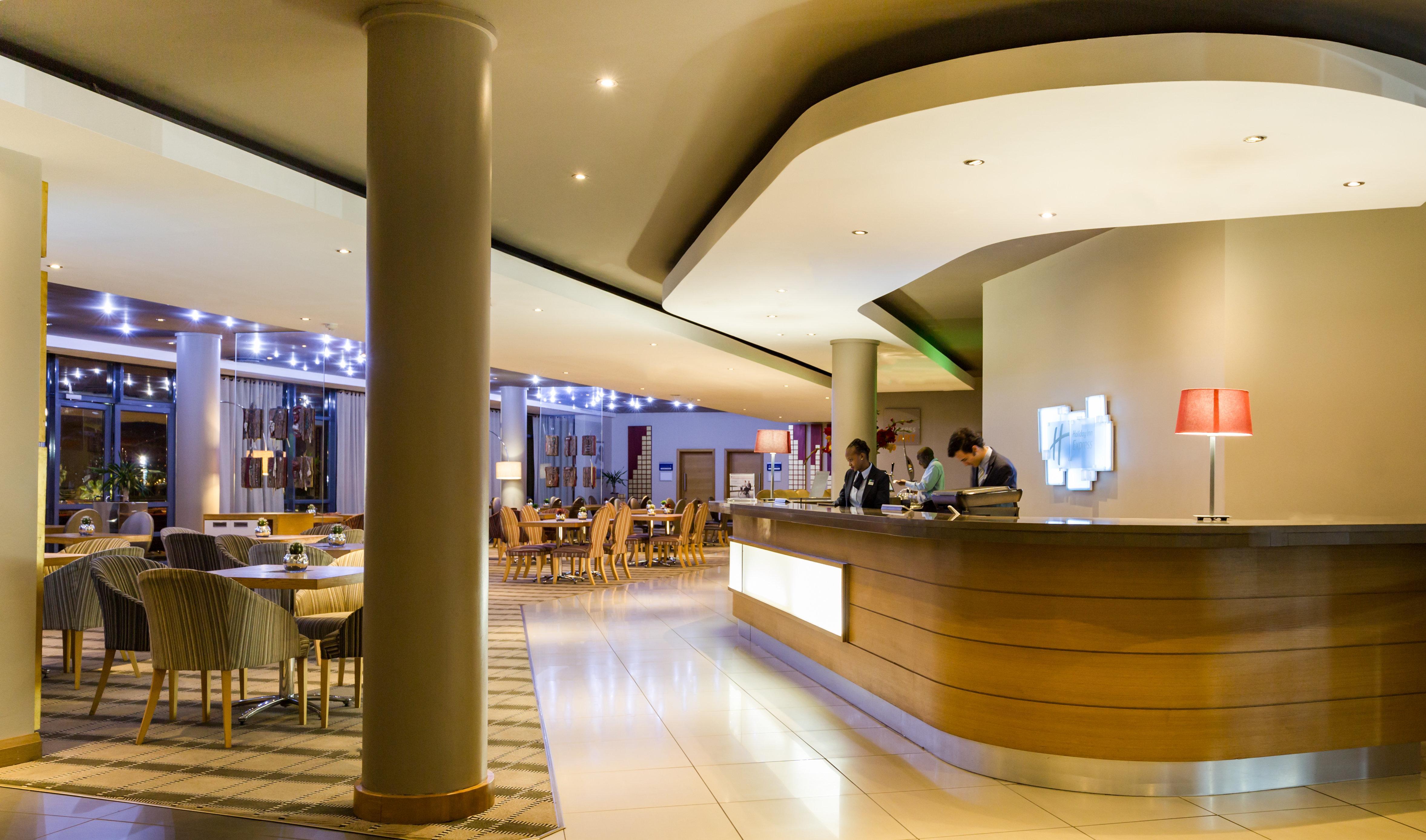 Holiday Inn Express Sandton-Woodmead By Ihg Exterior photo